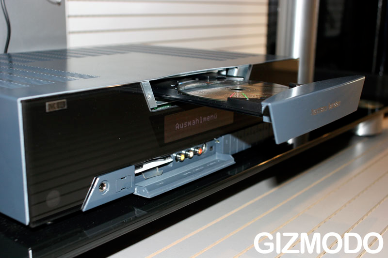 Illustration for article titled Harmon Kardon DVC600 Home Theater/Blu-ray Center Records 8 Simultaneous HD Channels